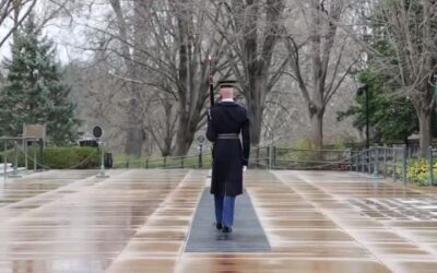 Tomb of the Unknown Soldier sentinels continue their duty through conronavirus pandemic.